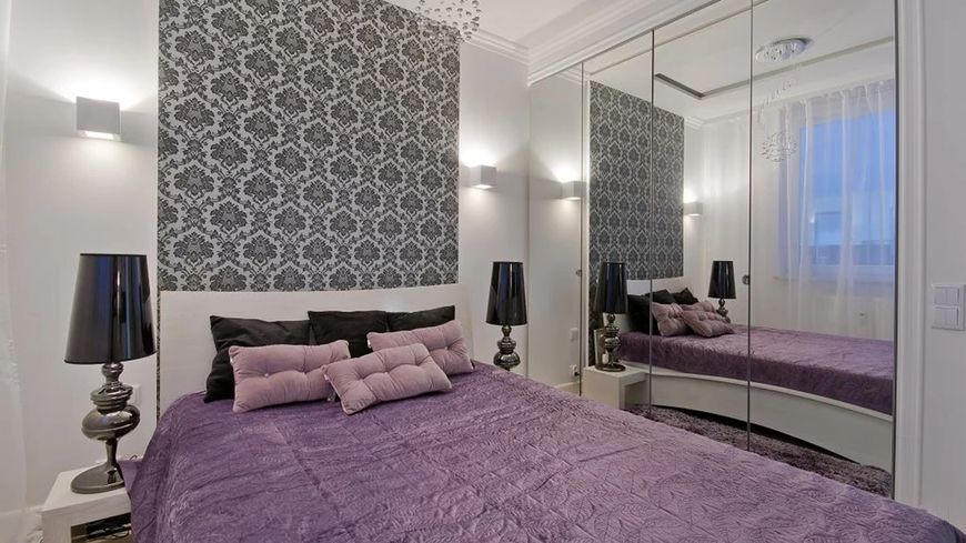Лавандовая спальня фиолетовый светильник