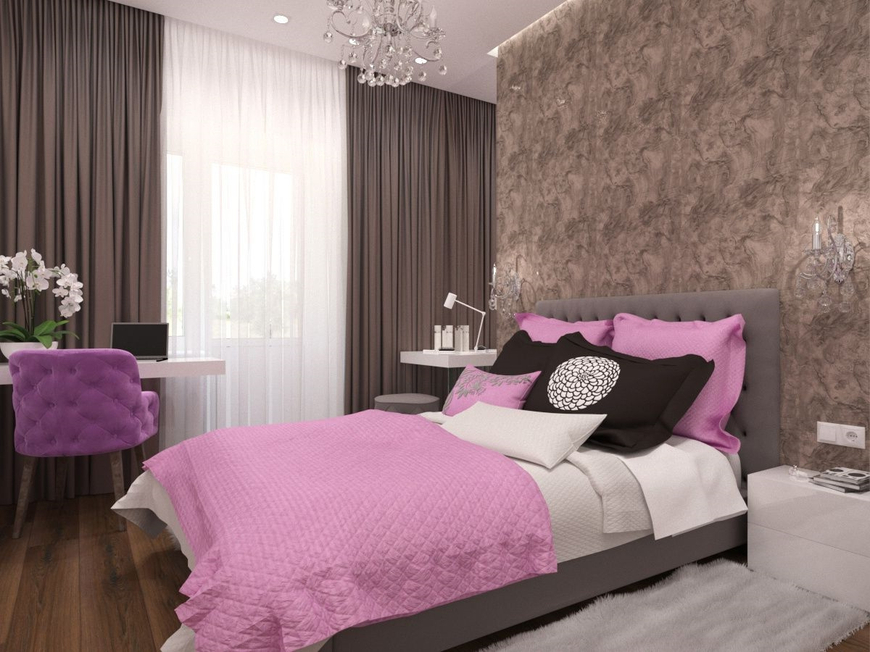 Спальня пудровые шторы стена темный пол розовое покрывало подушки кресло белый потолок