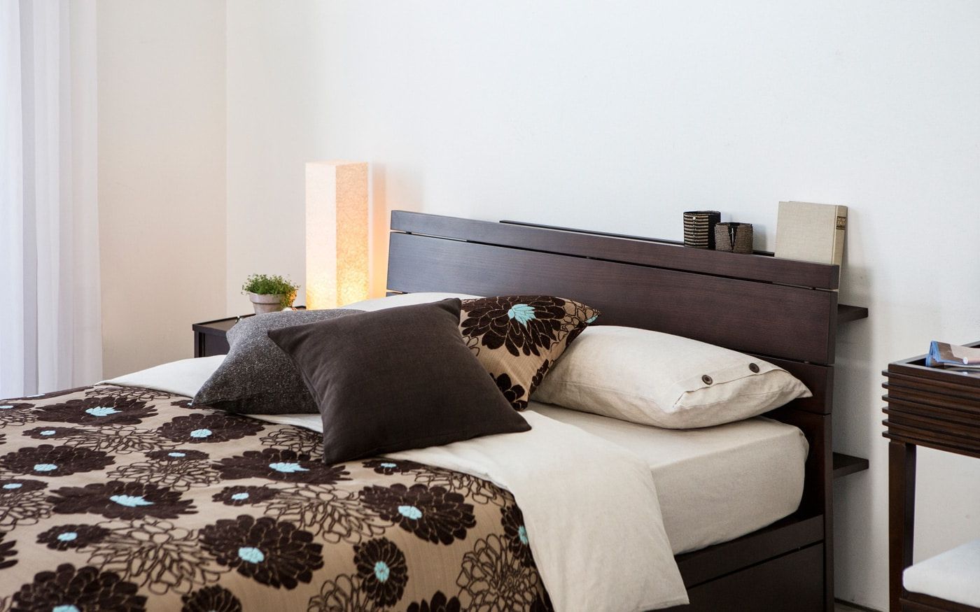 8 стилей в интерьере терраса в коричневых тонах спальня