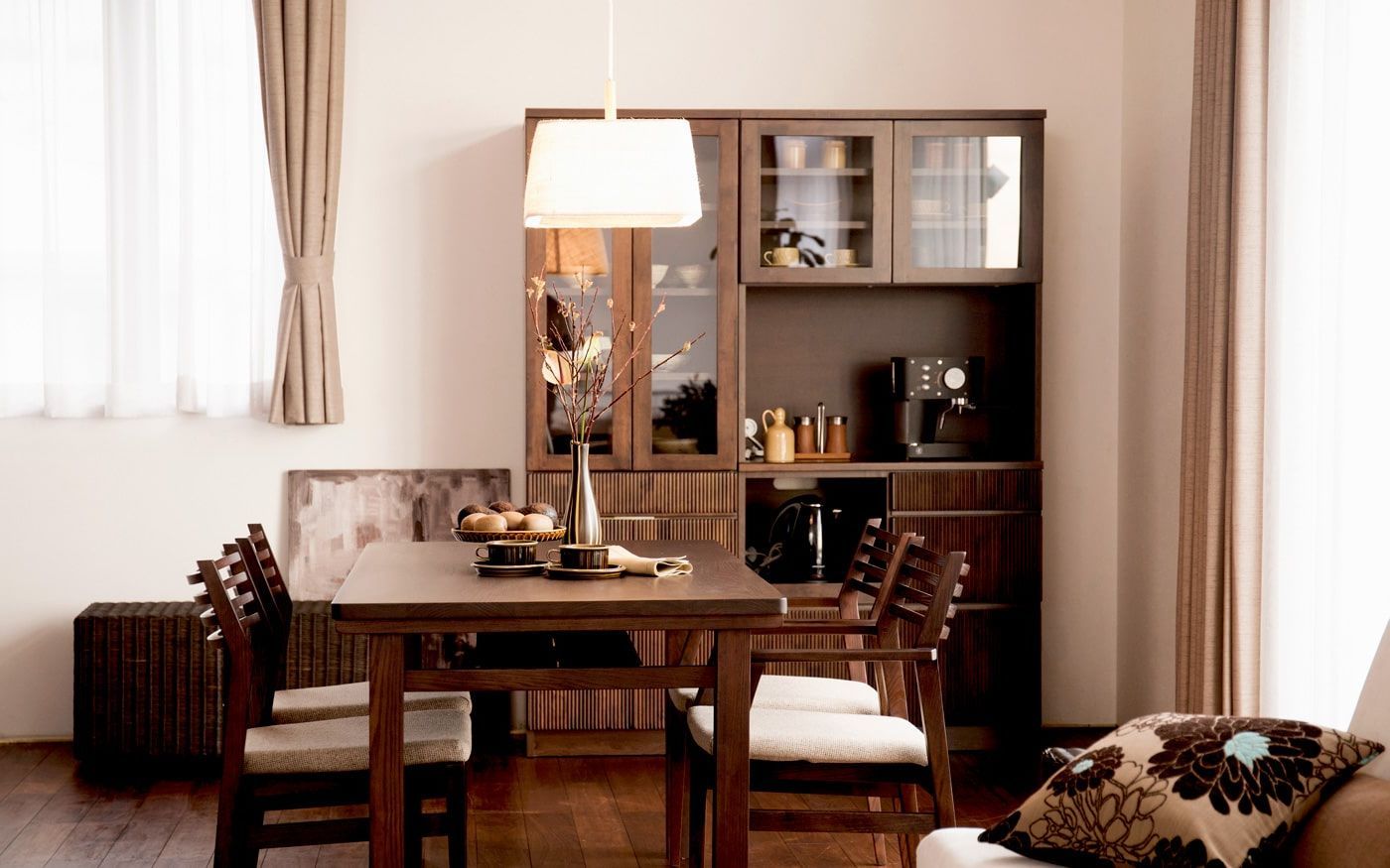 8 стилей в интерьере гостиная в коричневых тонах