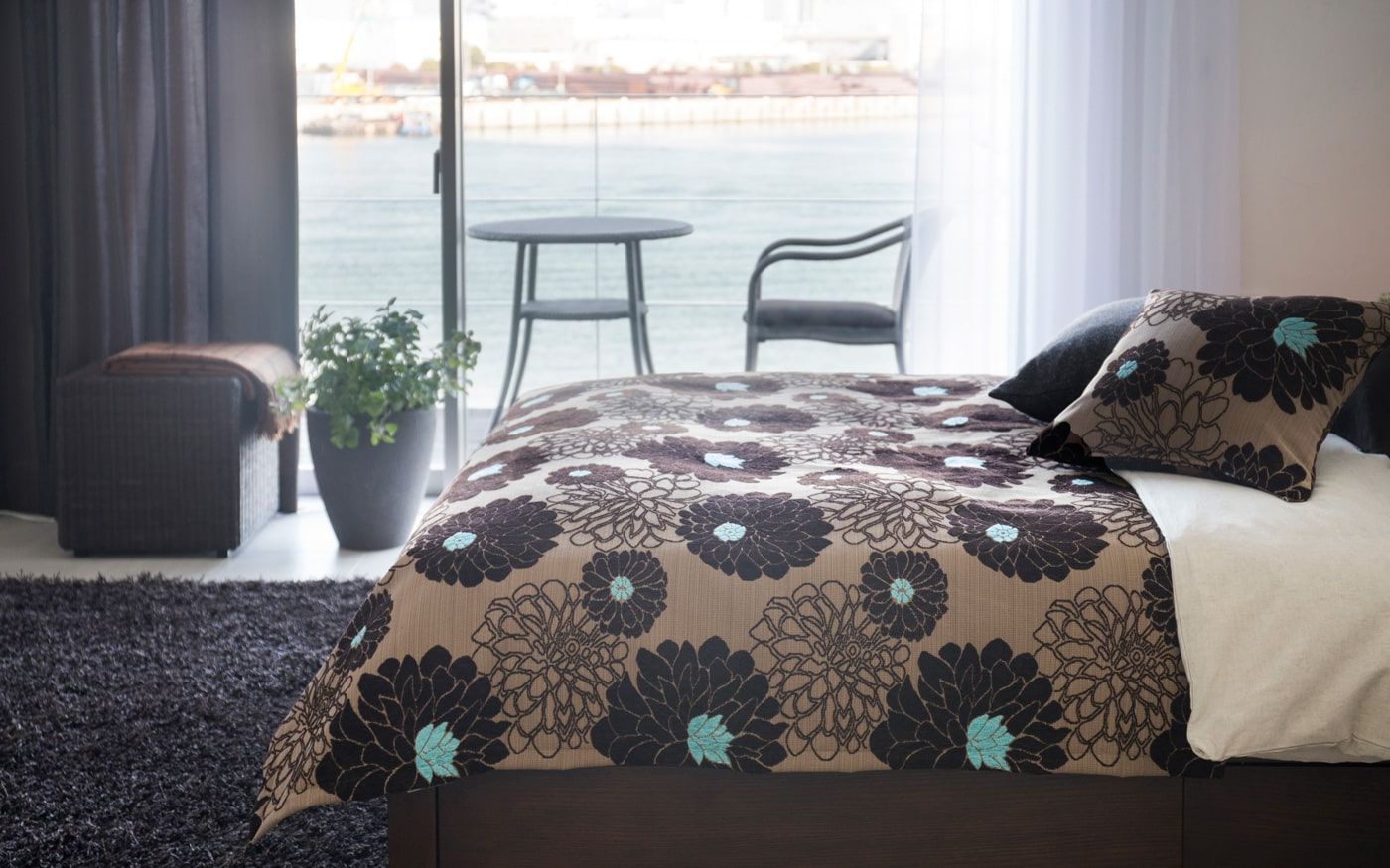 8 стилей в интерьере спальня в коричневых тонах