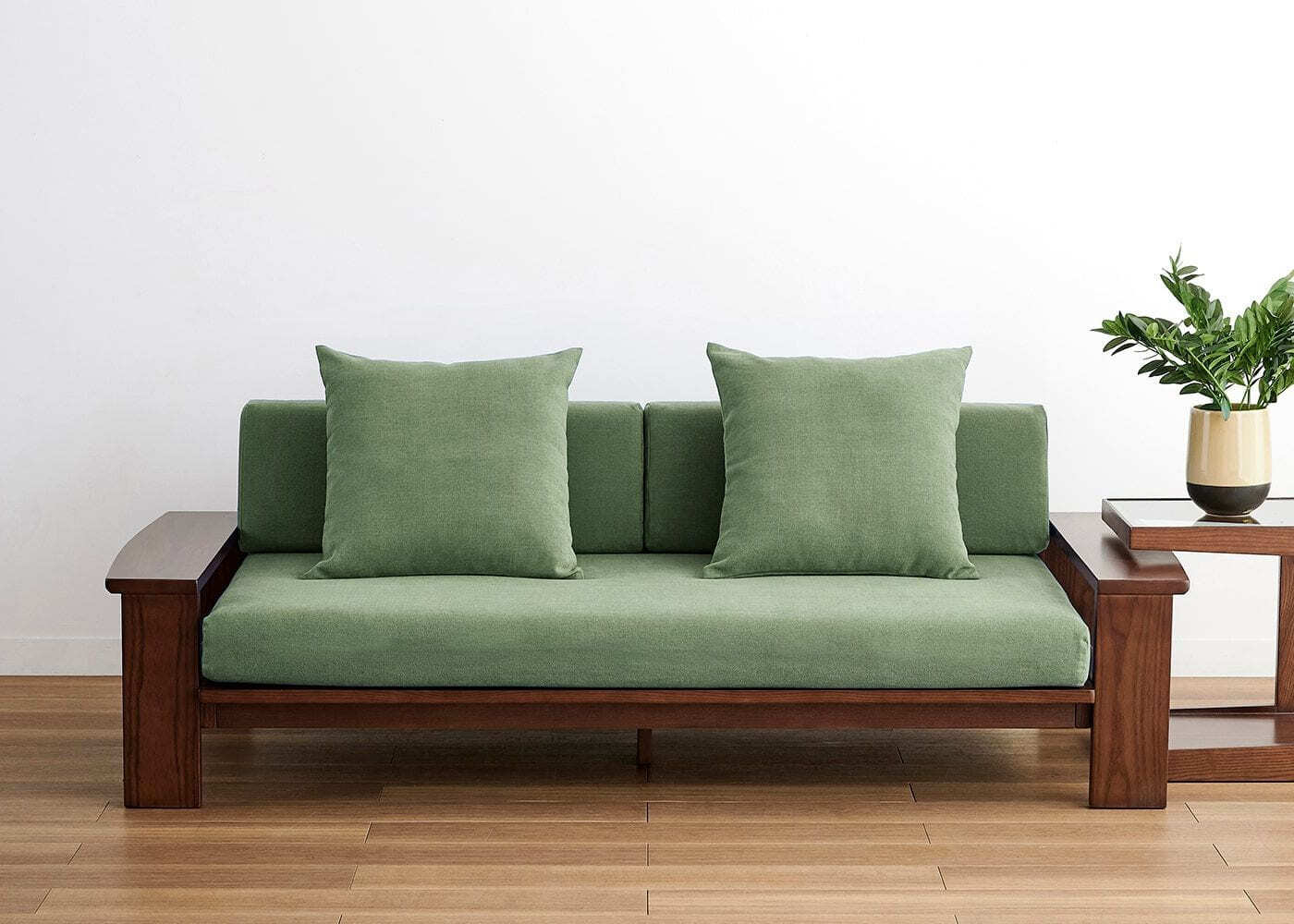 зеленый диван